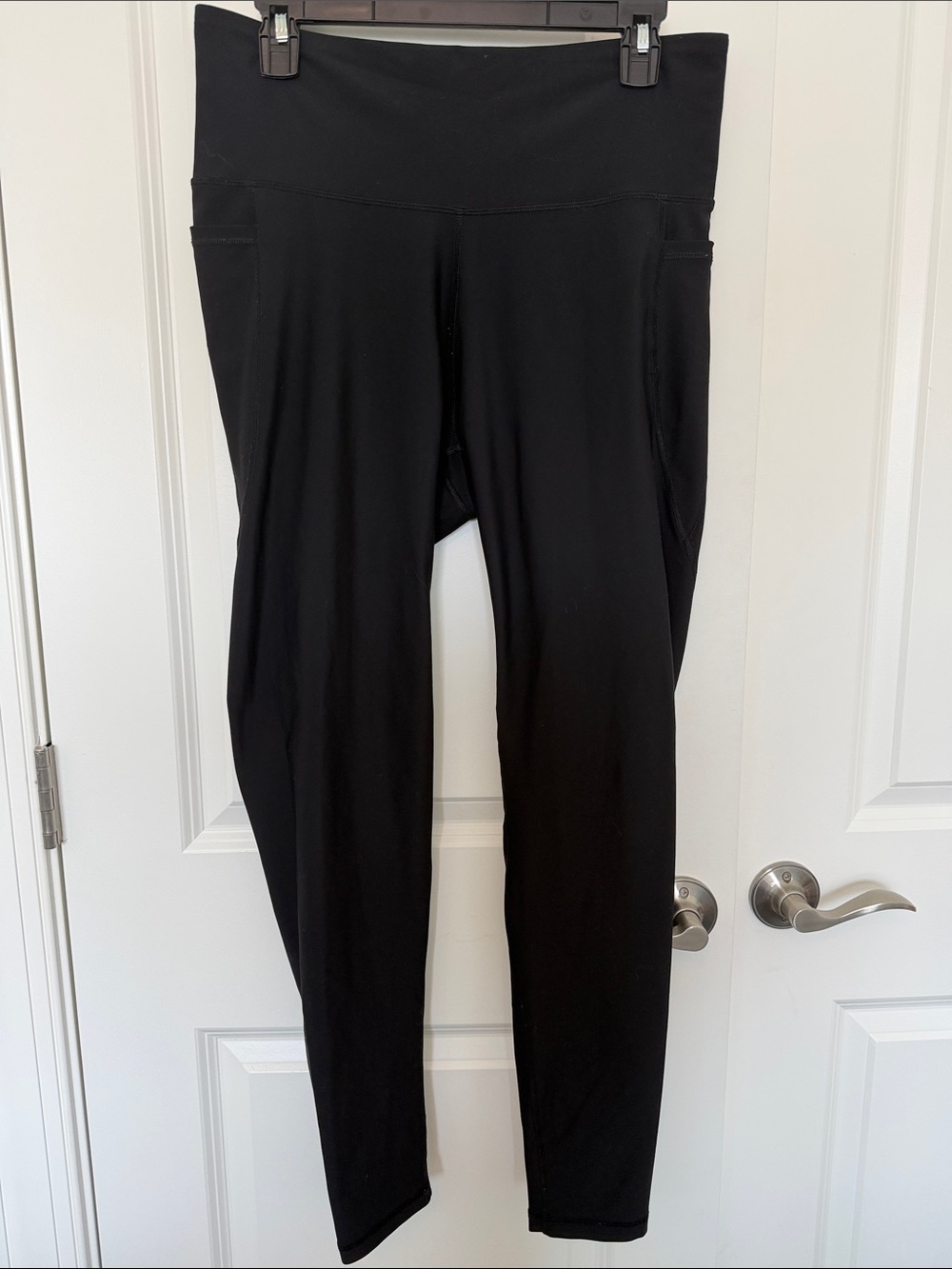 Old Navy Black High-Rise Pocket Leggings